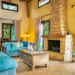 Villa Fuoco, A Luxury With Private Pool, 10 Mins Drive From The *