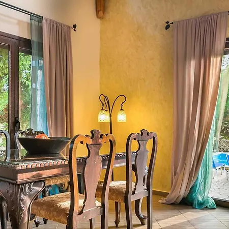 Villa Fuoco, A Luxury With Private Pool, 10 Mins Drive From The