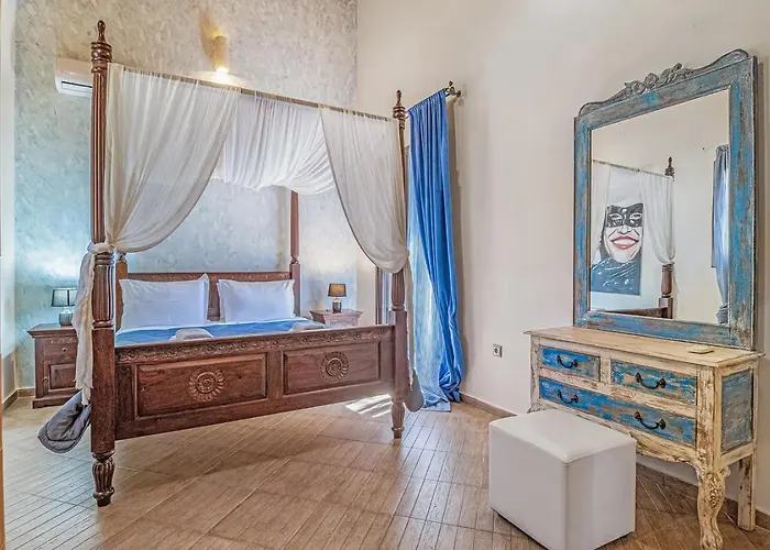 Villa Fuoco, A Luxury With Private Pool, 10 Mins Drive From The *