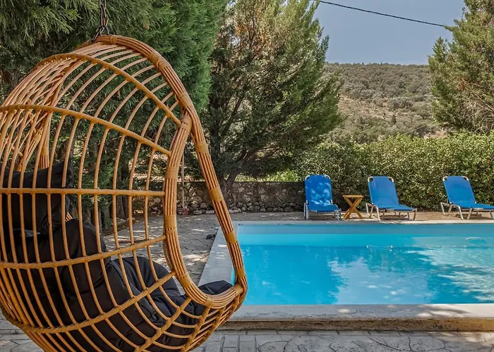 Villa Fuoco, A Luxury With Private Pool, 10 Mins Drive From The Marandokhórion