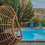 Villa Fuoco, A Luxury With Private Pool, 10 Mins Drive From The Marandokhórion