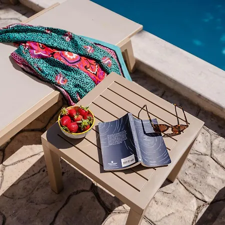 Villa Fuoco, Lefkas G-villas, A Luxury With Private Pool, 10 Mins Drive From The Marandokhórion