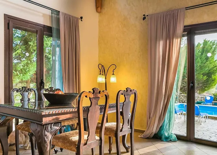Βίλα Fuoco, A Luxury With Private Pool, 10 Mins Drive From The